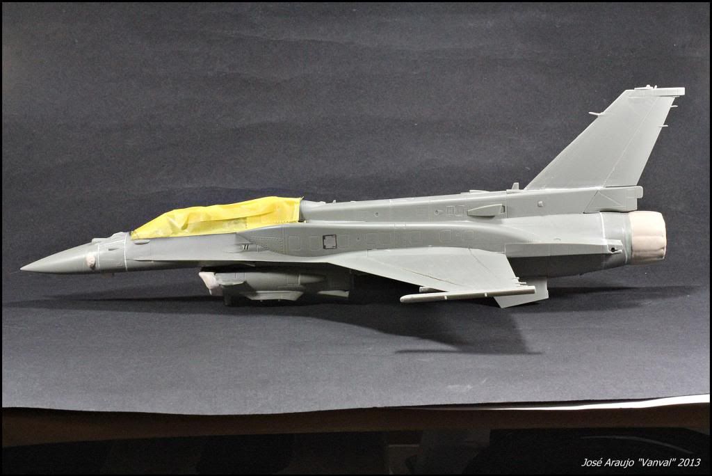 F 16 FALCOM f 16 falcom:
