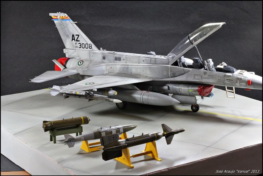 F 16 FALCOM f 16 falcom: