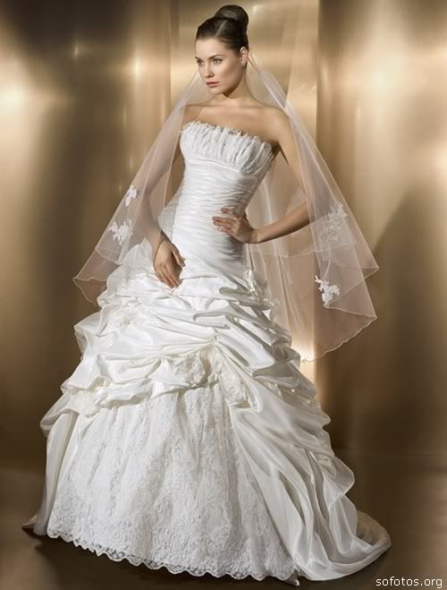 Modelo de vestido de noiva