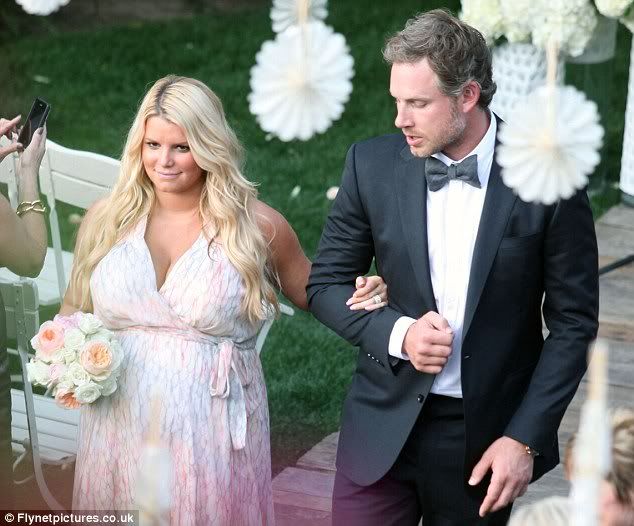 Jessican Simpson pregnant pregnant Jessica Simpson