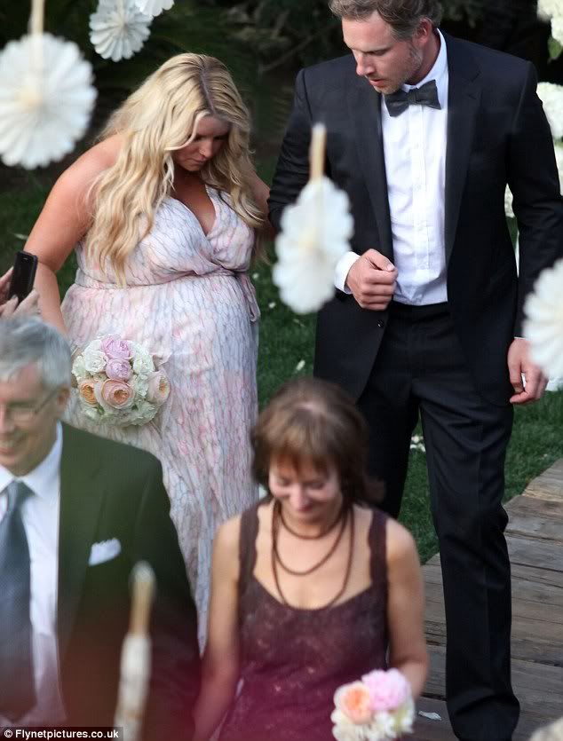 Jessica Simpson fiance Jessica Simpson boyfriend