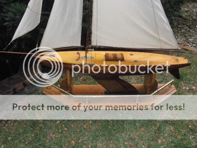   American Handcrafted Boat Model Marblehead On Brass Base C. 1920