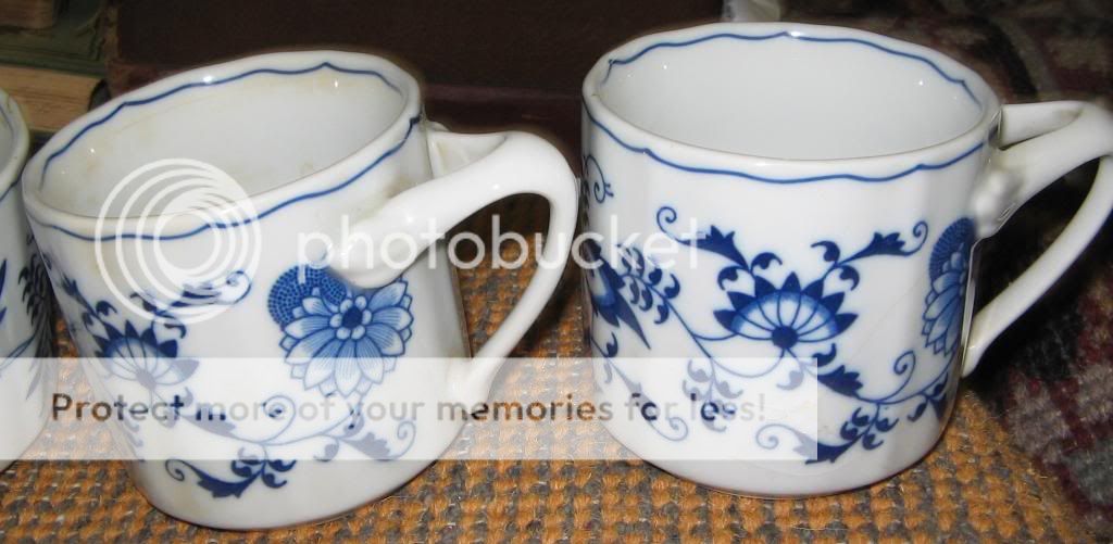 4 Blue Danube China Blue Onion Pattern Coffee Mugs Cups Japan
